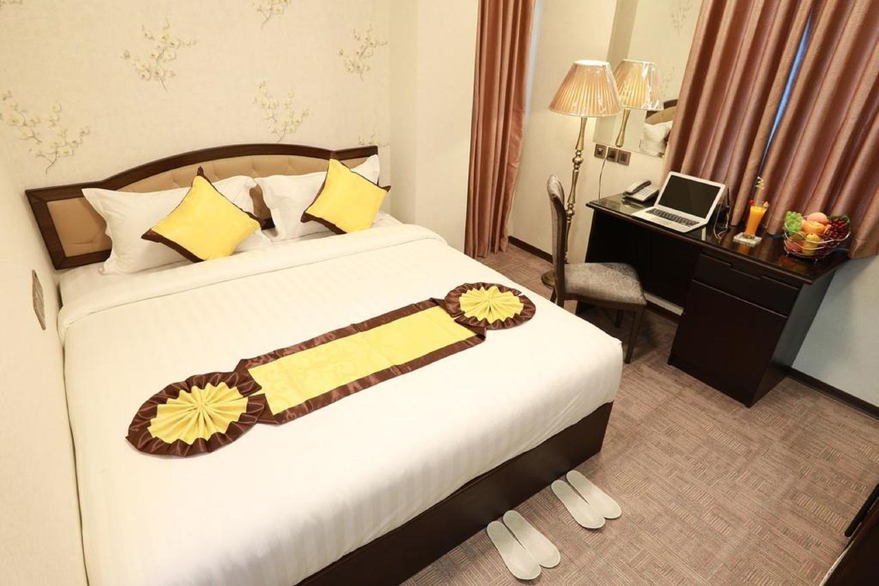 Rose Palace Hotel Yangon Exterior photo